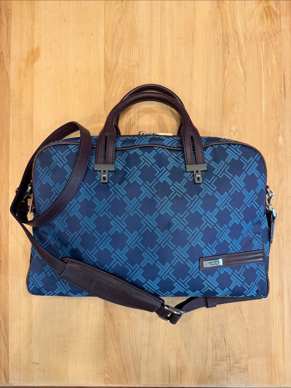 TUMI Signature Series Crossbody Laptop Bag